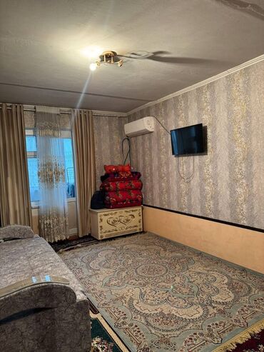 продаю квартиру аламединский рынок: 1 комната, 37 м², Сталинка, 1 этаж, Косметический ремонт