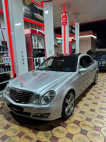 ambians isiq: Mercedes-Benz E 240: 2.6 l | 2003 il Sedan — 4