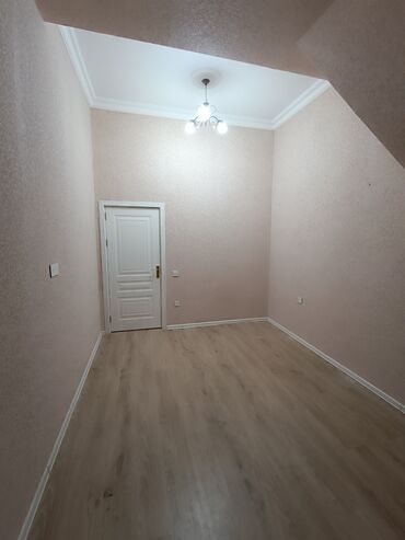 Uzunmüddətli kirayə mənzillər: Sumqayıt şəhəri Bulvar Mirvaridən qanuni 3 otaqlı mənzil boş vəziyətdə — 22