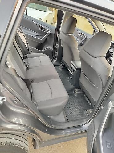 спидометр: Toyota RAV4 salonu və paneli - Model: Toyota RAV4 (son nəsil interyer — 7