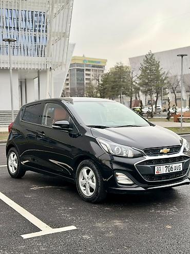 Chevrolet: Chevrolet Spark: 2019 г., 1 л, Вариатор, Бензин, Хэтчбэк — 4