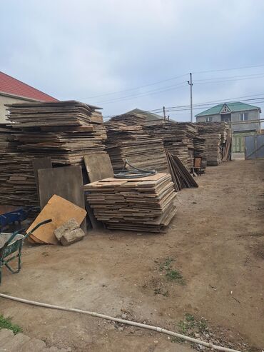 Reykalar, taxtalar: Tikinti üçün taxta kalıp və lövhələr - Məhsul: müxtəlif ölçülərdə — 1