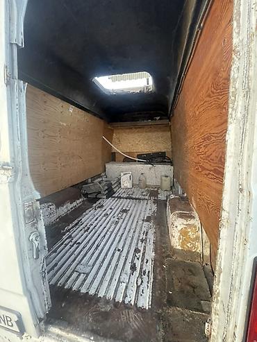 transporter multivan: Грузовой фургон Mercedes-Benz T1 (примерно 207/307/309/310) с высоким — 2