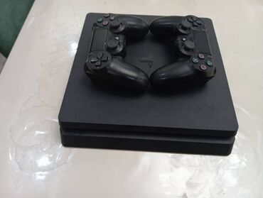 купить айфон 11 бу: Игравая кансоль PS4 slim.Обмен не интересует