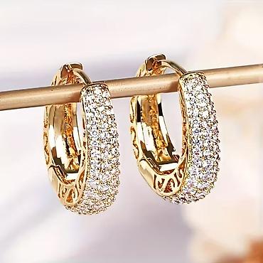 Minđuše: Zlatne minđuše–alke sa pavé cirkonima - Materijal: legura sa zlatnom — 1