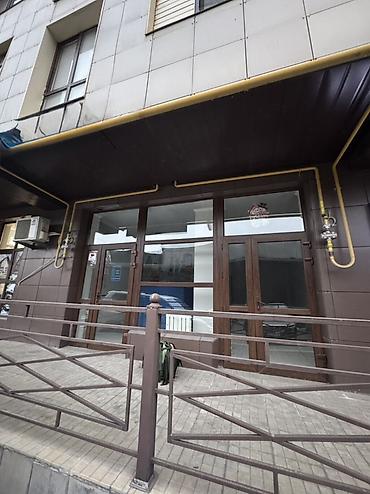 Аренда помещений свободного назначения: Сдаётся в долгосрочную аренду коммерческое помещение, в жилом — 5