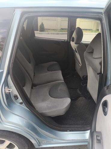 Honda: Honda Fit: 2005 г., 1.3 л, Вариатор, Бензин, Хэтчбэк — 6