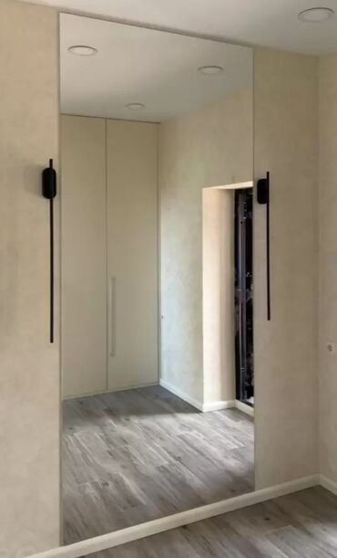 зеркала для салона: Срочно продается большие зеркала, цена договорная,без дефектов, без