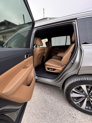 Lixiang: Lixiang One: 2020 г., 1.2 л, Автомат, Электромобиль, Внедорожник — 9