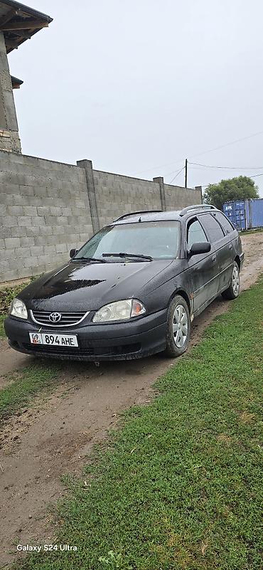 машина кроссовер: Toyota Avensis: 2001 г., 2 л, Механика, Дизель, Универсал — 1