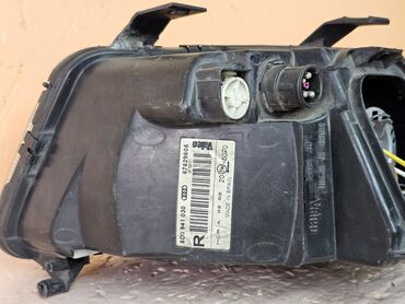 Передние фары: Передняя правая фара Audi 1997 г., Б/у, Оригинал — 5