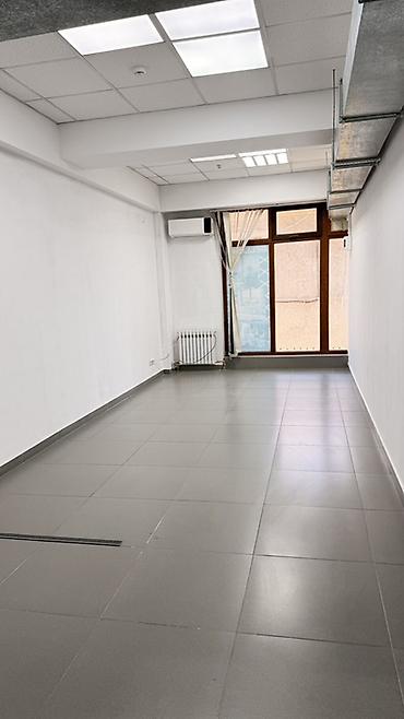 офис сниму: Аренда офисов, 30 м², В бизнес центре, 1 линия — 2