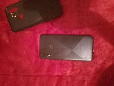 телефон сломанный: Samsung A10e, Колдонулган, 32 GB, түсү - Боз, 2 SIM