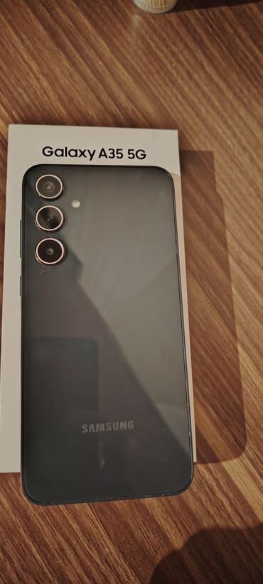 Сковородки: Samsung Galaxy A35, 256 ГБ, цвет - Черный, Две SIM карты