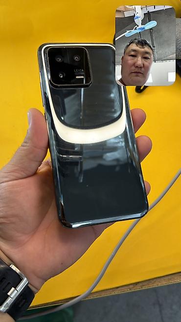 Xiaomi, 13, Б/у, 256 ГБ, 2 SIM