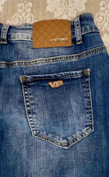 Кофты, свитеры: Кофта, V-образный вырез — 8