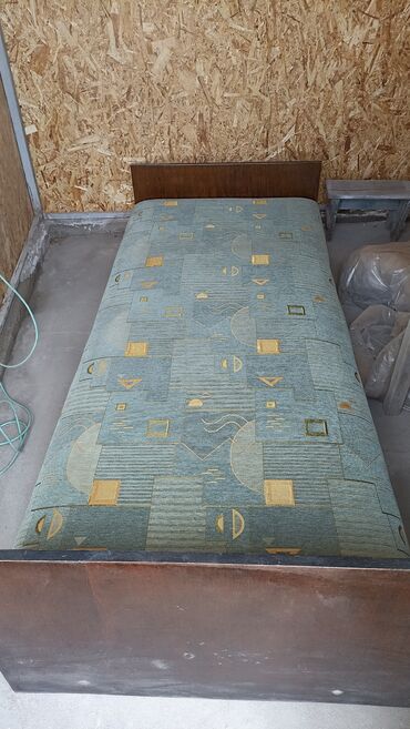 каракол мебель: Продаю односпальную кровать на ножках 2000 сом. Самовывоз