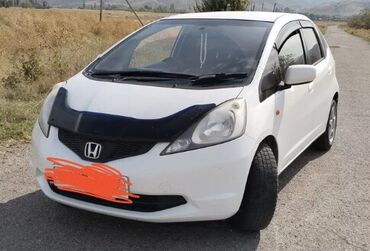 Honda: Honda Fit: 2010 г., 1.3 л, Вариатор, Бензин, Хэтчбэк