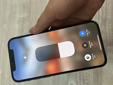 Apple iPhone: IPhone 12 Pro, Б/у, 128 ГБ, Графит, 77 % — 10