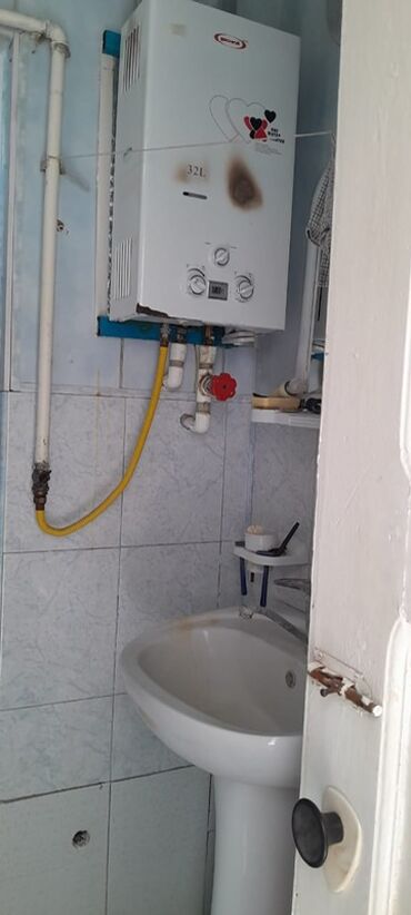 Həyət evləri və villaların satışı: Salam sexsi evimizi satib tecili kocuruk 8 sotda 5 otaqli kamunallari — 7