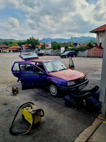 Volkswagen: Volkswagen Golf 3, hečbek sa 5 vrata. Na autu odradjena komplet — 21