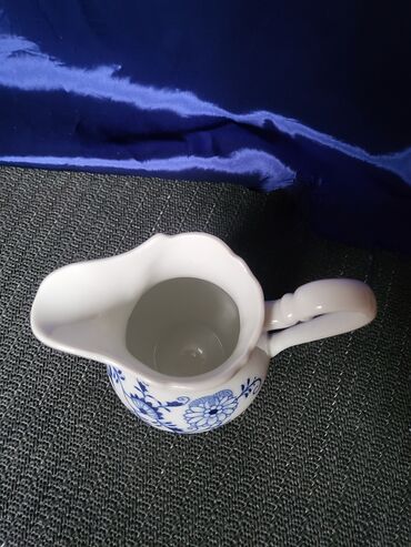Čajnici: Nov,vintaz bokal za mleko,original cvibl mustra. Nov porcelanski na lalafo.rs — 2 Čajnici: Nov,vintaz bokal za mleko,original cvibl mustra. Nov porcelanski — 2