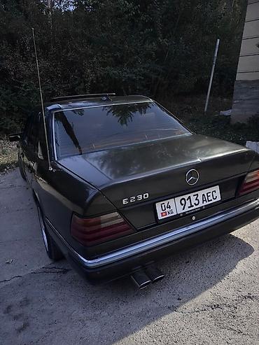 эшик б у: Mercedes-Benz W124: 1990 г., 2.2 л, Бензин, Седан — 4