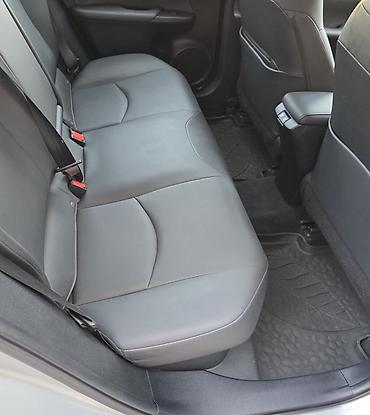 voxy noah: Toyota Prius: 2019 г., 1.8 л, Вариатор, Гибрид, Лифтбек — 8