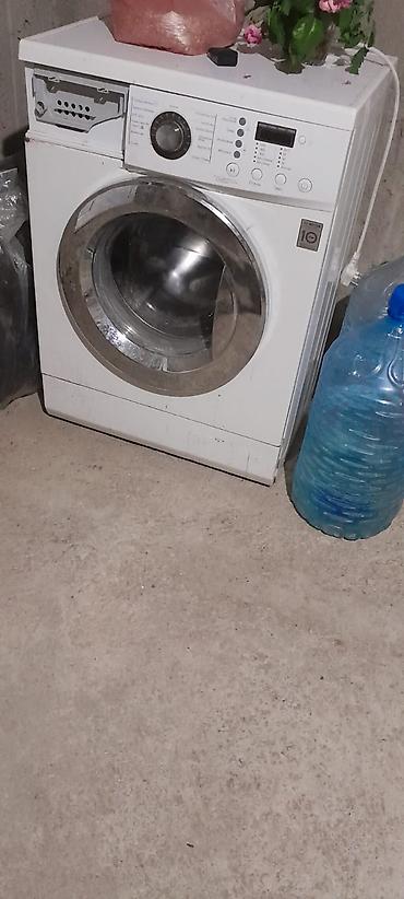 usta cantasi: Salam iksi 200 manata cemi heresinin 20 manat xerci var isdesez usta — 2