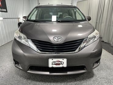 продам жигули: Toyota Sienna: 2011 г., 3.5 л, Автомат, Бензин, Минивэн