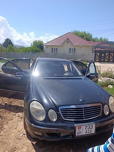 выбор номера о: Mercedes-Benz E-Class: 2003 г., Автомат, Седан — 1