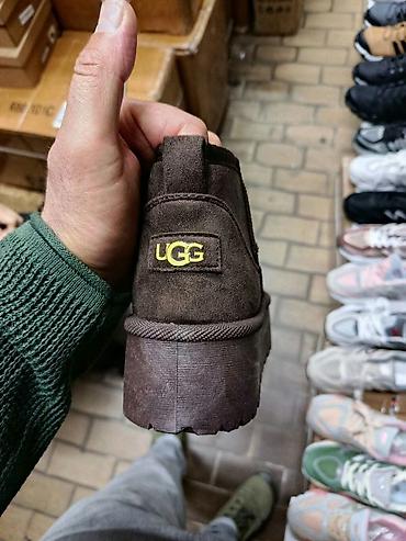 jordanke nike: Odlicna kopija ugg cizmica od 36 do 41
CENA 3300din — 5