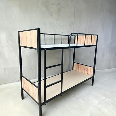 Двухъярусная кровать с металлическим каркасом - Конструкция: прочная at lalafo.kg Двухъярусная кровать с металлическим каркасом - Конструкция: прочная
