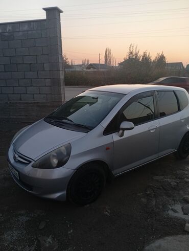 Honda: Honda Fit: 2002 г., 1.3 л, Вариатор, Бензин, Хэтчбэк — 2