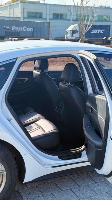 Hyundai: Hyundai Sonata: 2019 г., 2 л, Автомат, Газ, Седан — 5