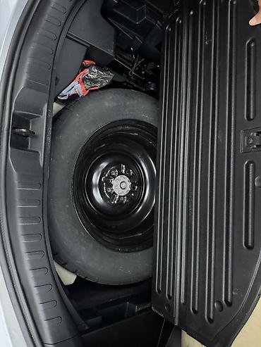 Toyota: Toyota RAV4: 2017 г., 2.5 л, Автомат, Бензин, Кроссовер — 4