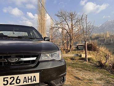 Daewoo Nexia: 2010 г., 1.6 л, Механика, Бензин, Седан