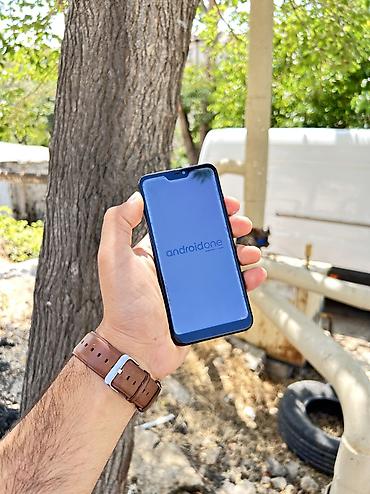 redmi mi 8 lite: Xiaomi Mi A2 Lite, 32 GB, rəng - Qara, 
 Düyməli, Barmaq izi, Face ID — 1