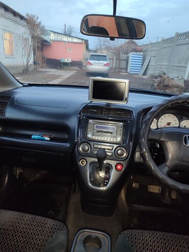 Honda: Honda Stream: 2002 г., 2 л, Автомат, Бензин, Минивэн — 6