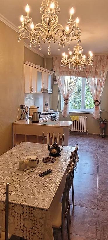 Продажа квартир: 5 и более комнат, 145 м² — 3