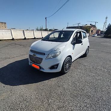 Chevrolet: Chevrolet Spark: 2010 г., 1 л, Механика, Бензин, Хэтчбэк — 4