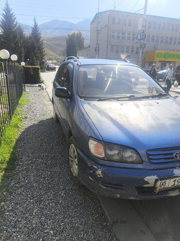 Toyota: Toyota Ipsum: 1997 г., 2 л, Автомат, Бензин, Минивэн