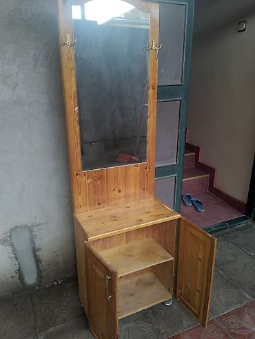 Dəhliz dolabları: Açar asqılı güzgülü dəhliz dolabı - Material: təbii ağac (şam — 2
