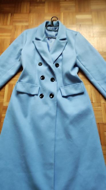 mantel max mara weekend: Ženski kaput u svetloplavoj boji, klasičnog kroja do kolena. Dvoredno — 2