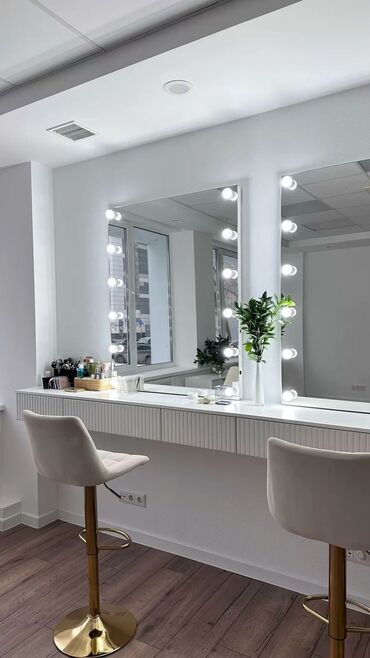 Salon masaları: Yeni, Saş kəsimi üçün masa, Güzgülü — 5