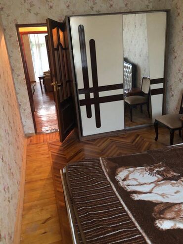 Uzunmüddətli kirayə mənzillər: Nərimanov metrosuna yaxın 178 nömrəli məktəbə yaxın 5 mertebeli — 5