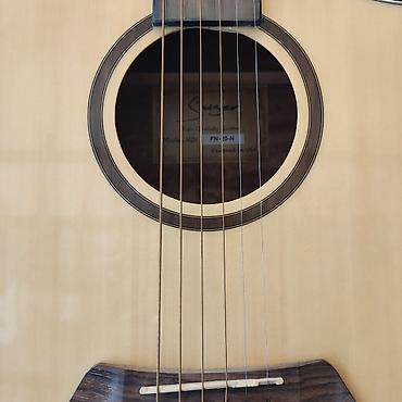 Gitaralar: Elektro akustik gitara Smiger FN-20 Üst: Şam ağacı Qol: Gül ağacı — 3