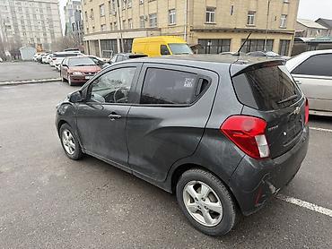 Chevrolet: Chevrolet Spark: 2019 г., 1 л, Вариатор, Бензин, Хэтчбэк — 3