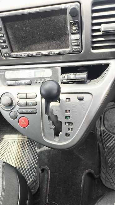 форанер 2004: Toyota WISH: 2003 г., 1.8 л, Автомат, Бензин, Минивэн — 6