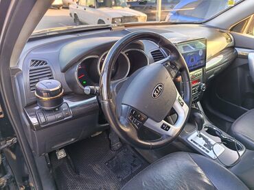 Kia: Kia Sorento: 2 l | 2011 il Ofrouder/SUV — 4